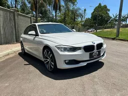 320i