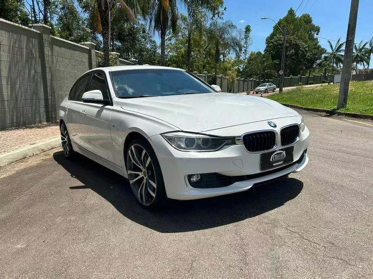 BMW 320i Branco 1