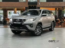 Toyota Hilux SW4