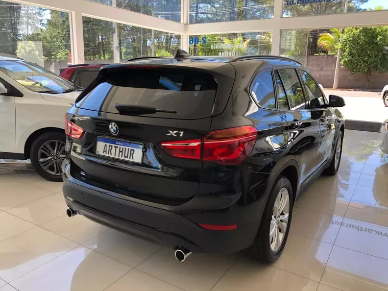 BMW X1 Preto 1