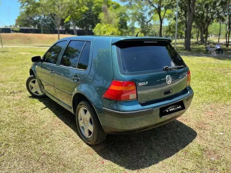 Volkswagen Golf Verde 2