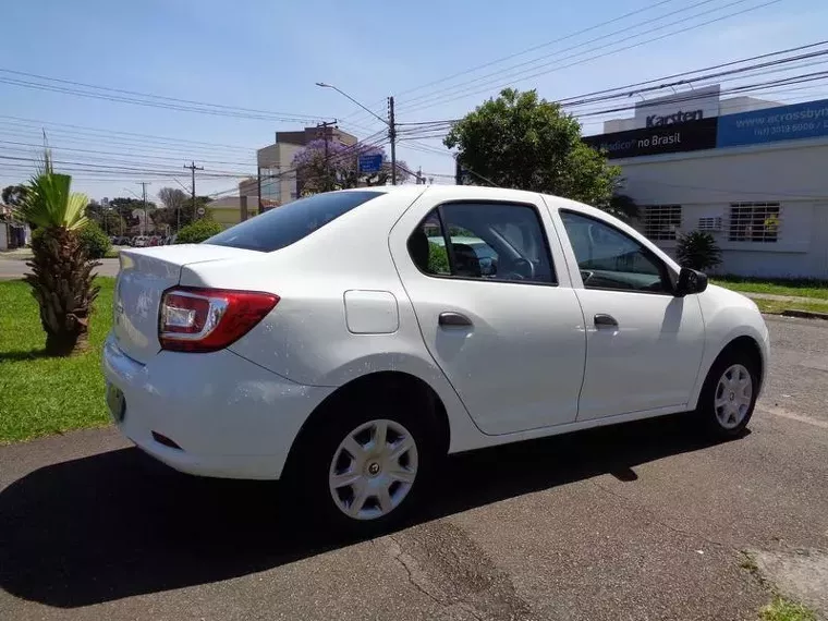 Renault Logan Branco 5