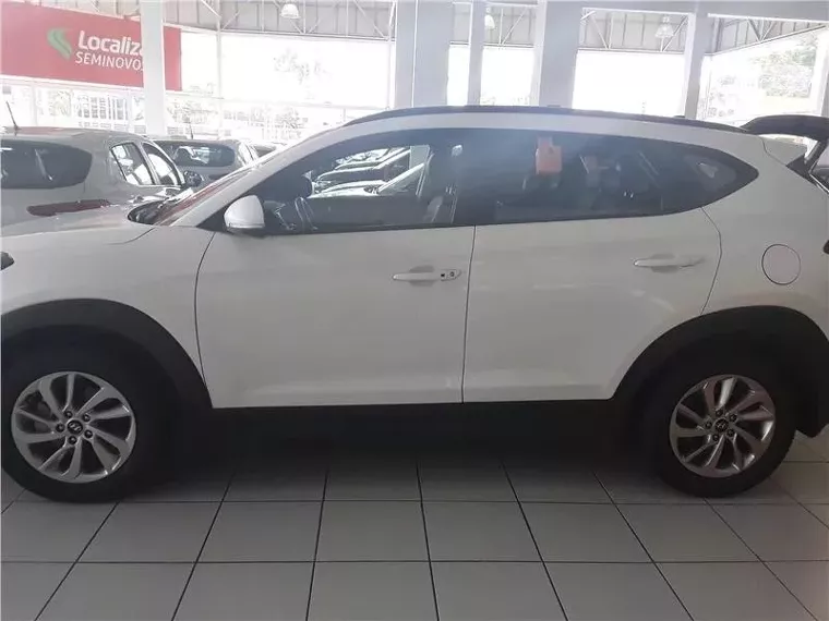 Hyundai Tucson Branco 4