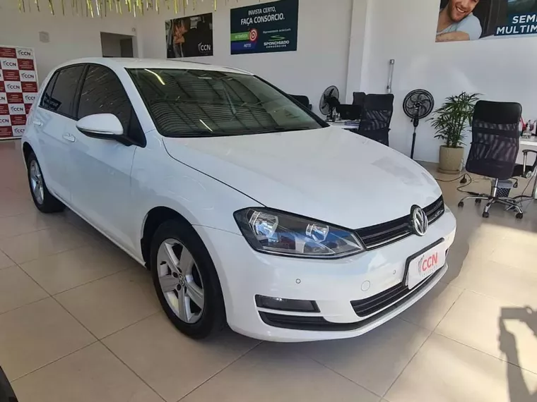 Volkswagen Golf Branco 1