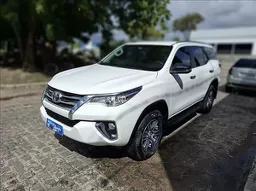 Toyota Hilux SW4