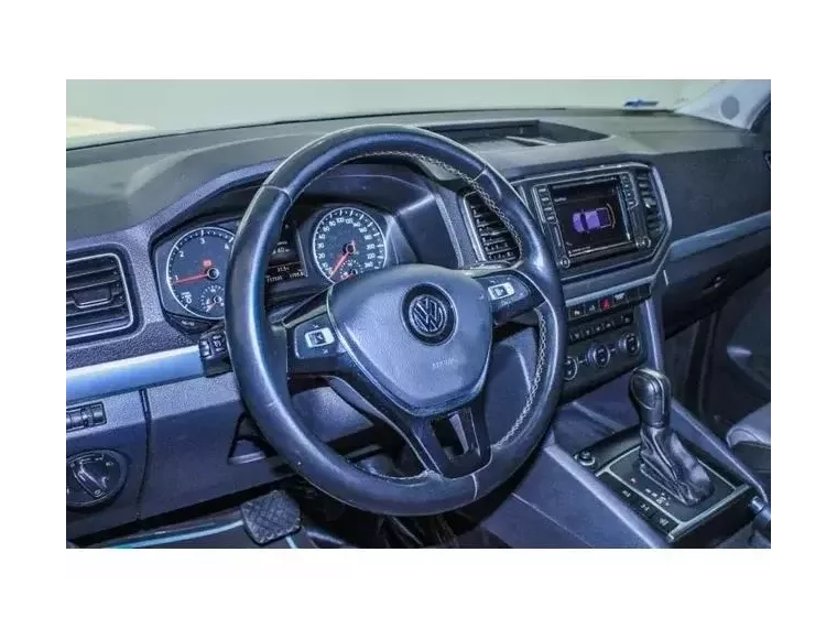 Volkswagen Amarok Prata 4