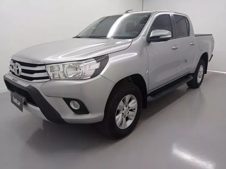 Toyota Hilux Prata 15