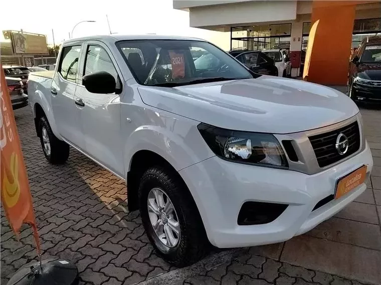 Nissan Frontier Branco 9