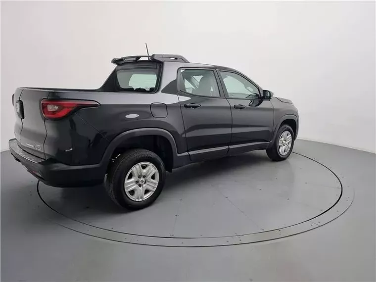 Fiat Toro Preto 7