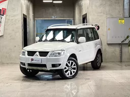 Mitsubishi Pajero TR4