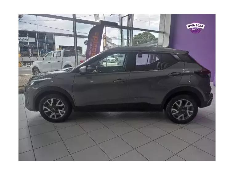 Nissan Kicks Cinza 5