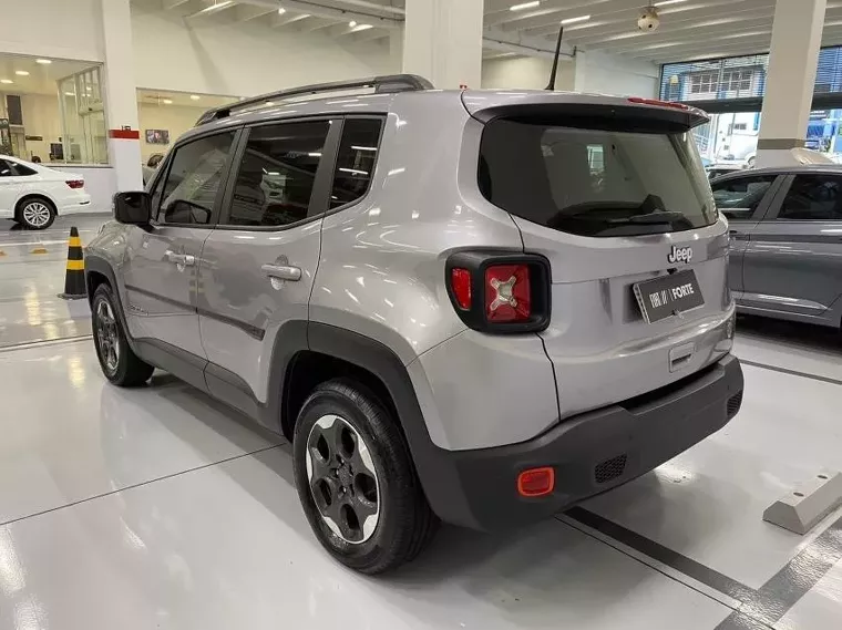 Jeep Renegade Prata 10