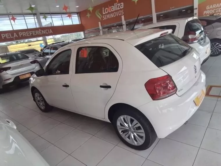 Volkswagen Gol Branco 6