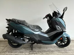 Dafra Cruisym