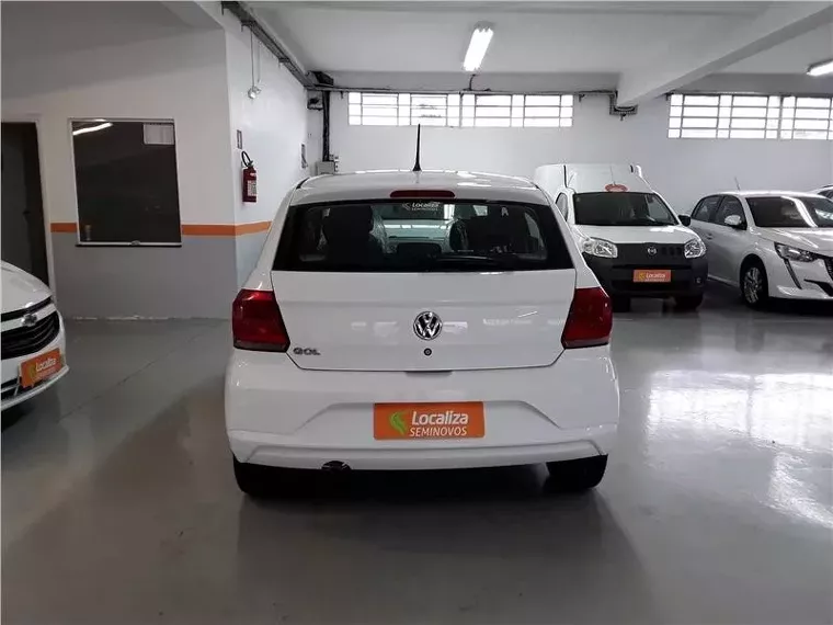 Volkswagen Gol Branco 10