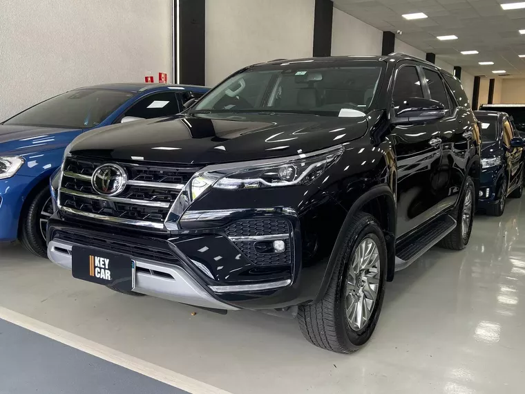 Toyota Hilux Preto 3