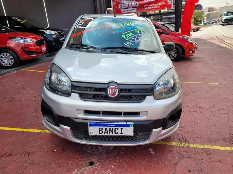 Fiat Uno Prata 10