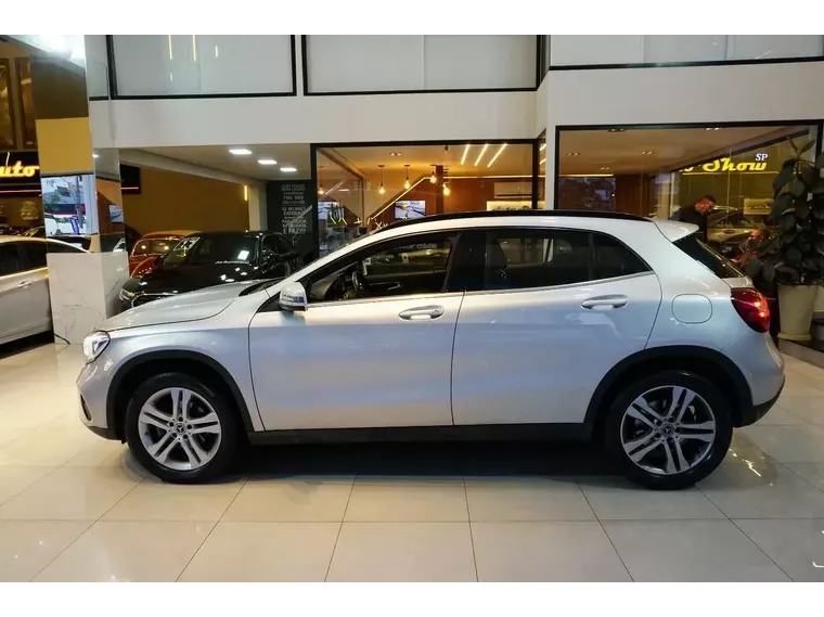 Mercedes-benz GLA 200 Prata 20