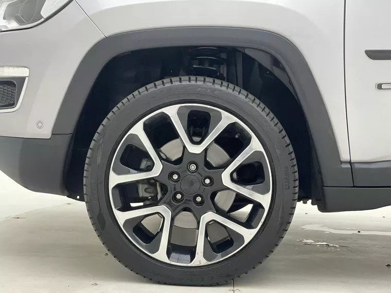 Jeep Compass Prata 13