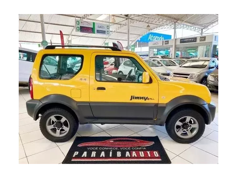 Suzuki Jimny Amarelo 2