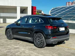 Mercedes-benz GLA 200