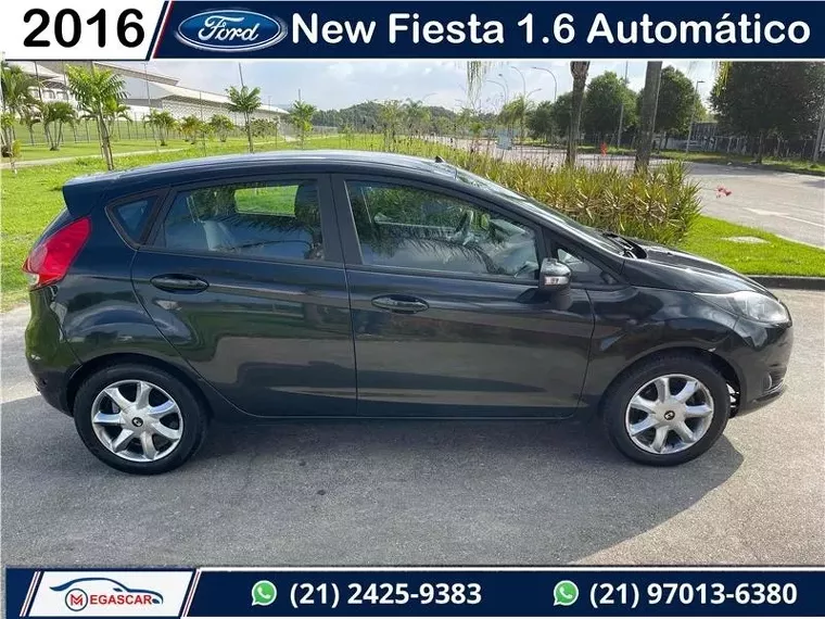 Ford Fiesta Preto 5