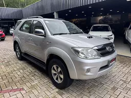 Toyota Hilux SW4