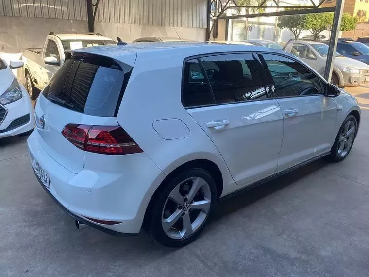 Volkswagen Golf Branco 10