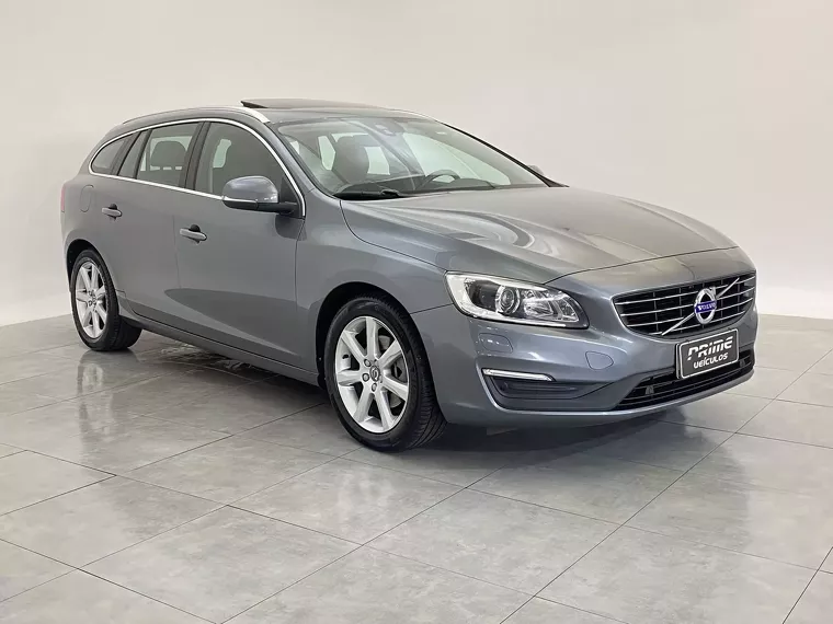 Volvo V60 Cinza 7