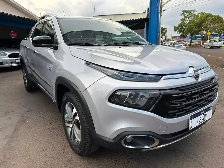 Fiat Toro Prata 4