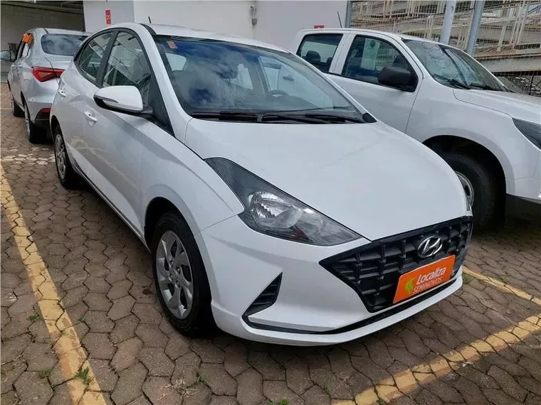 Hyundai HB20 Branco 13