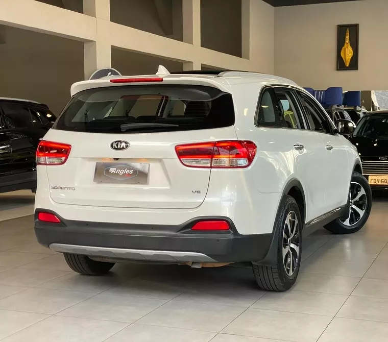 KIA Sorento Branco 13