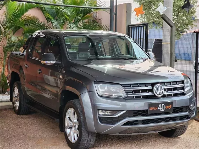 Volkswagen Amarok Cinza 15