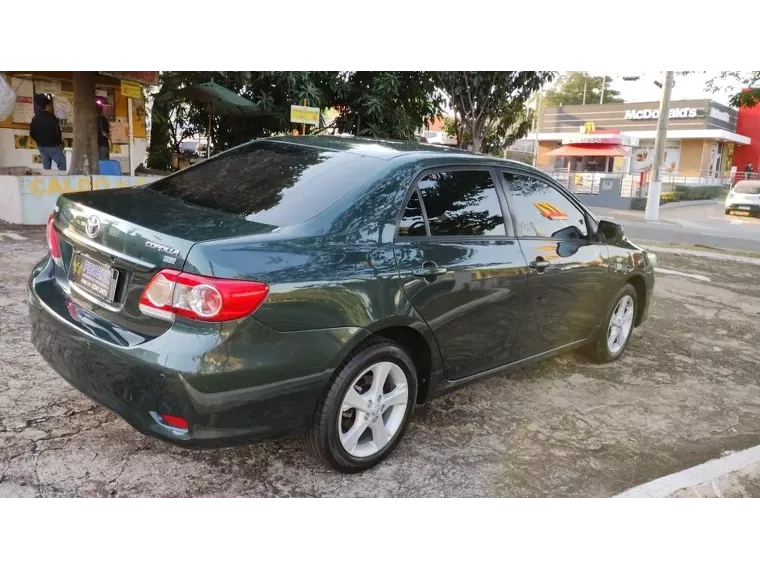 Toyota Corolla Verde 6