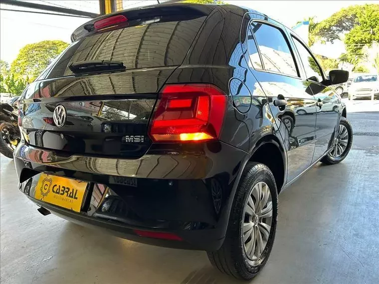 Volkswagen Gol Preto 11