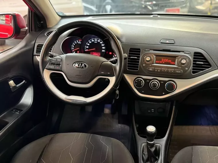 KIA Picanto Vermelho 13