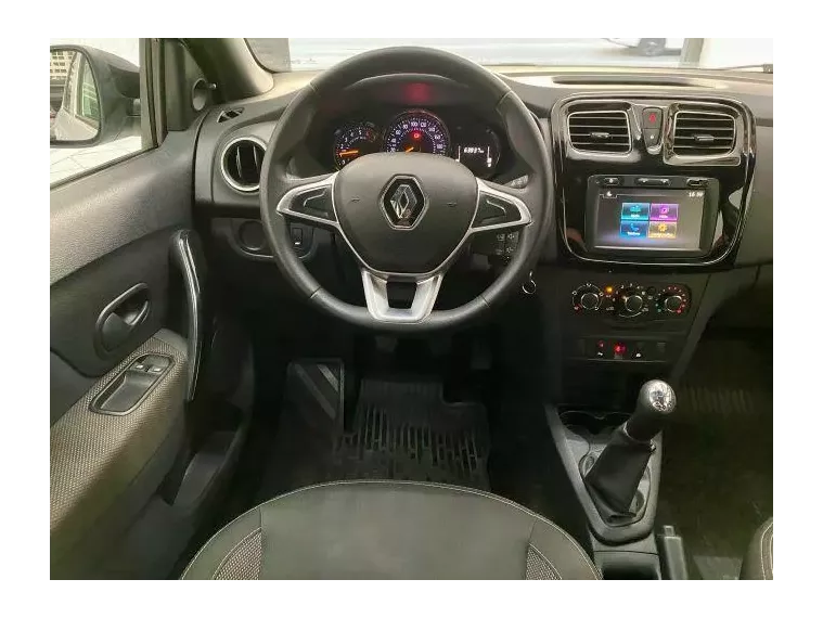 Renault Sandero Branco 4