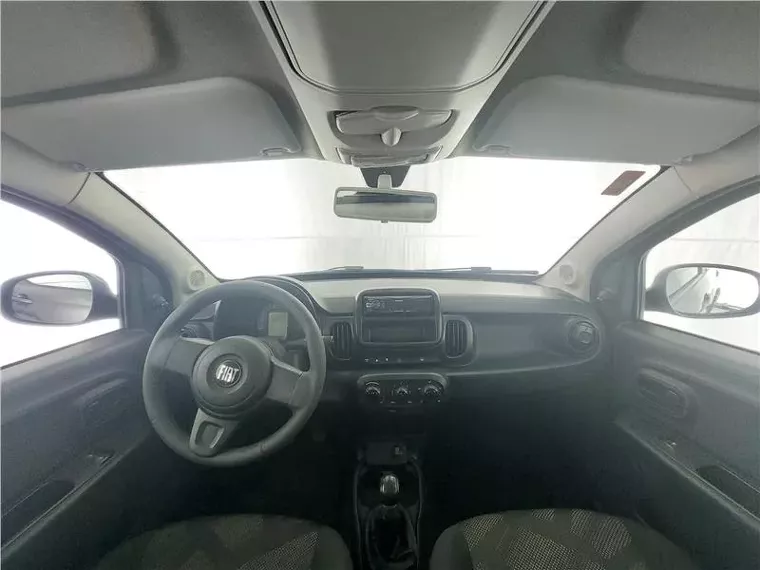 Fiat Mobi Prata 9