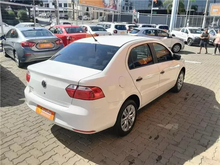 Volkswagen Voyage Branco 6