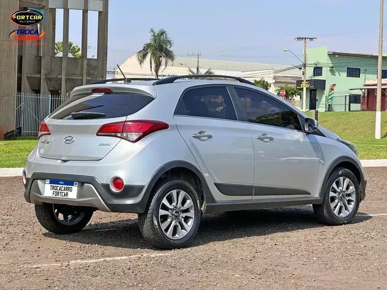 Hyundai HB20X Prata 9