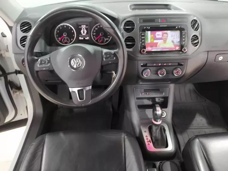 Volkswagen Tiguan Branco 17