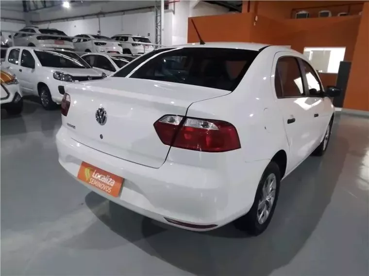 Volkswagen Voyage Branco 12