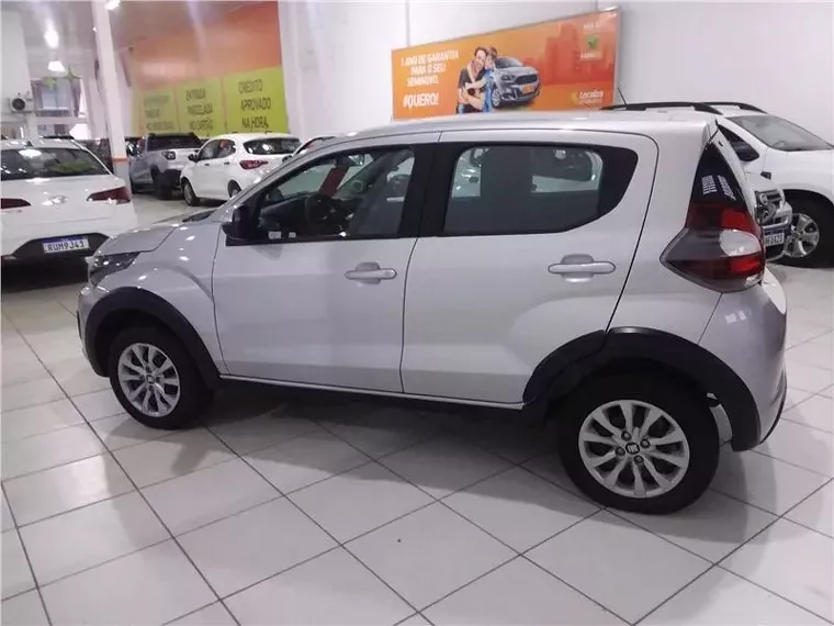 Fiat Mobi Prata 7