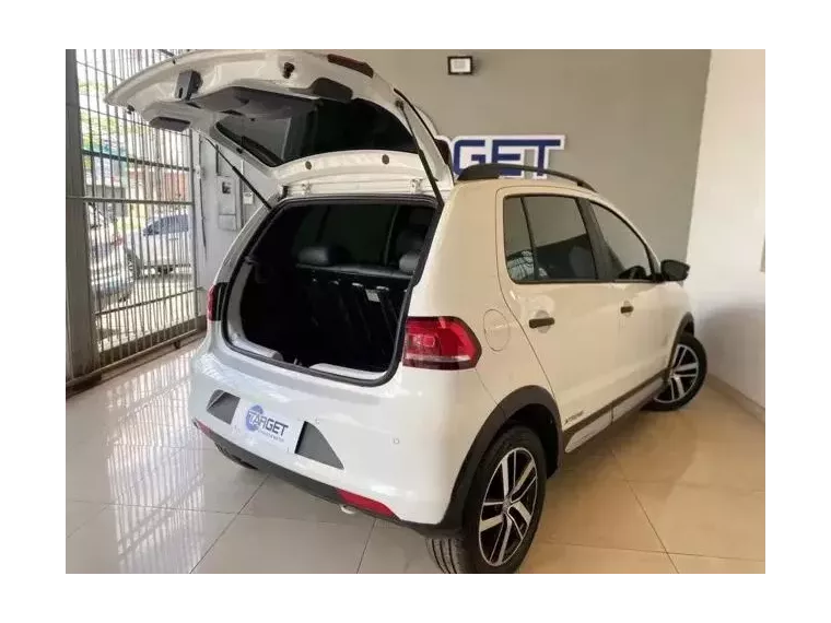 Volkswagen Fox Branco 5