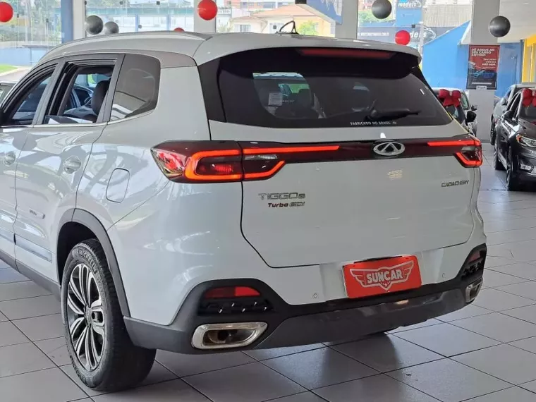 Chery Tiggo 8 Branco 16