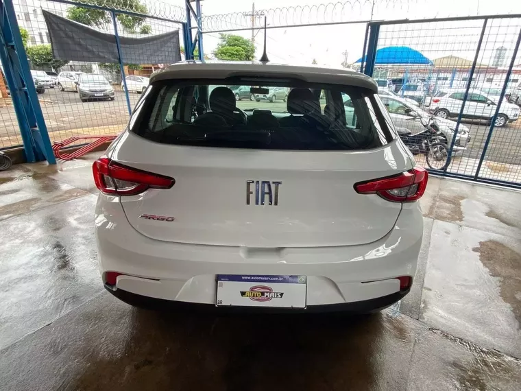 Fiat Argo Branco 5