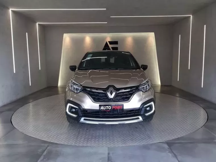 Renault Captur Bege 9