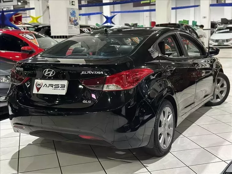 Hyundai Elantra Preto 7