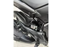 Bajaj Dominar