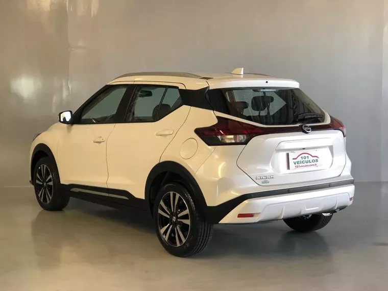 Nissan Kicks Branco 11